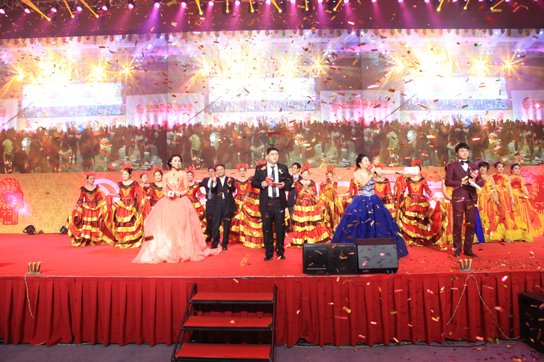 2015聯歡晚會合影