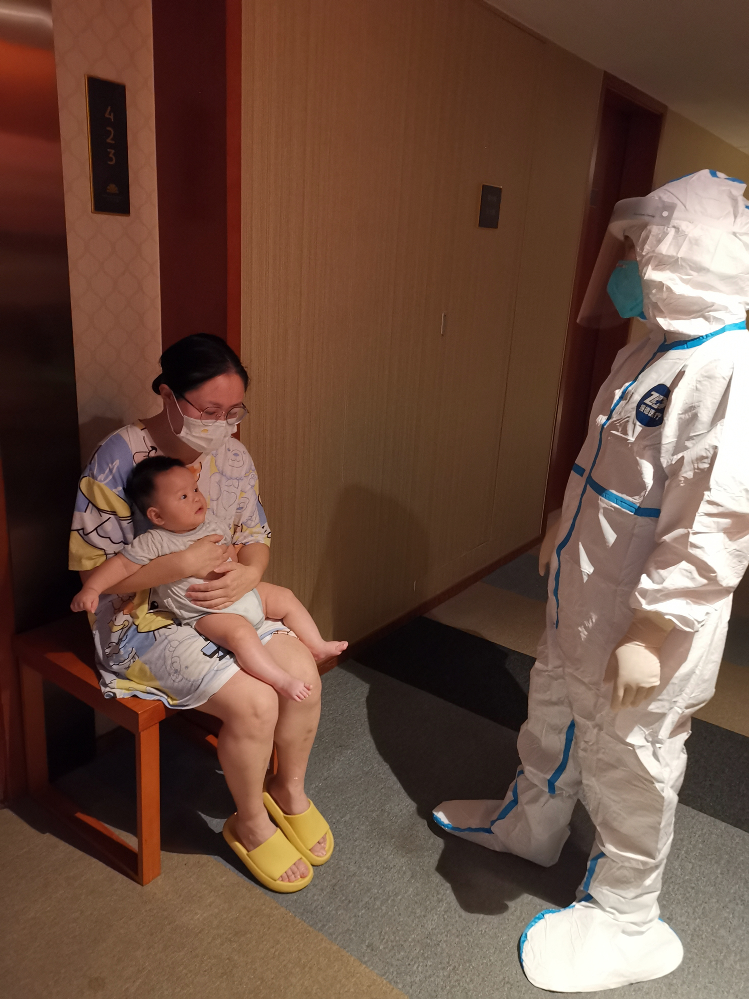 17哺乳期_副本.jpg 17哺乳期_副本.jpg